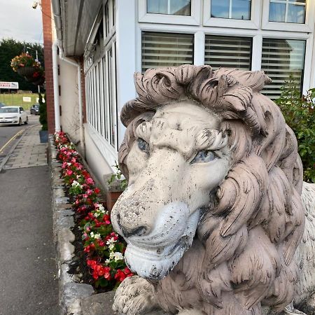 The Masons Arms Hotel Bridgend  Esterno foto