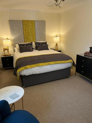 The Masons Arms Hotel Bridgend  Esterno foto